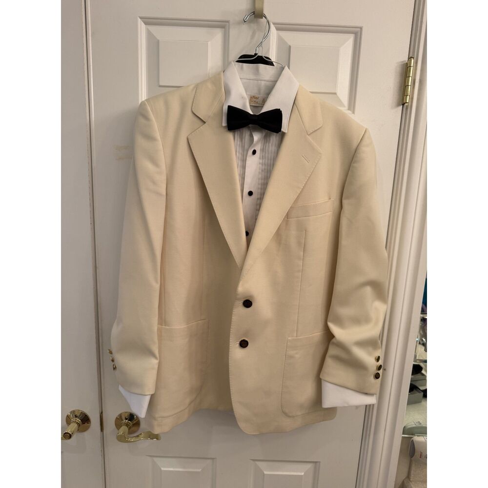 After Six Cream Tuxedo Jacket + Shirt, Bow Tie & Cummerbund Size 16